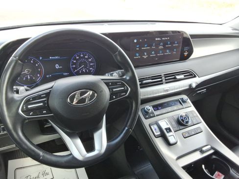Used 2022 Hyundai Palisade SEL w/ 8P Bench Seat Package AWD/4WD image 12