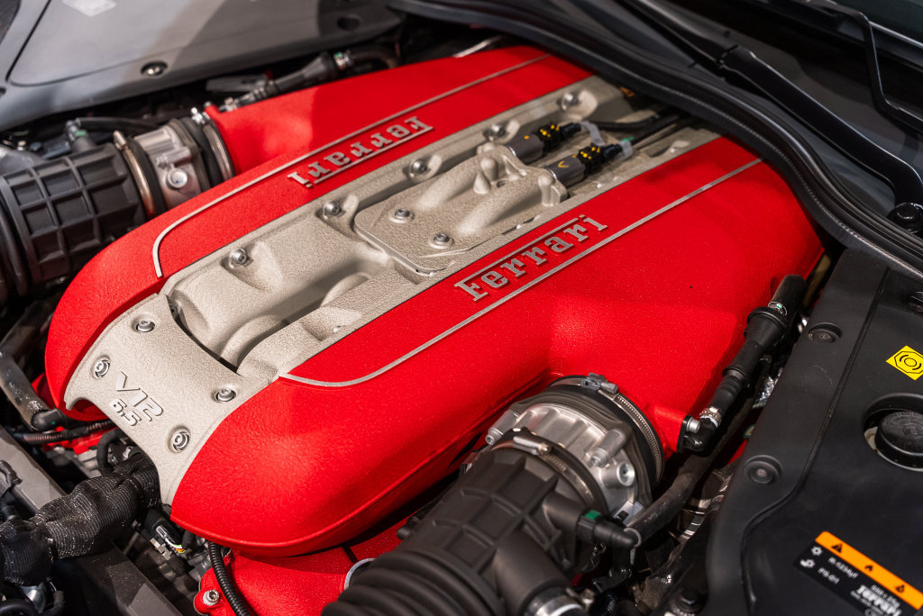 Certified 2021 Ferrari 812 GTS RWD image 21