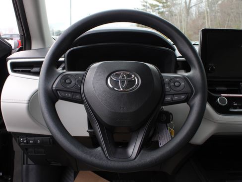 New 2026 Toyota Corolla Cross L image 10