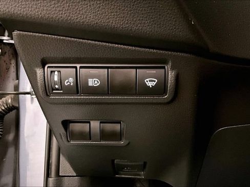 Used 2024 Toyota Corolla Cross LE FWD image 34