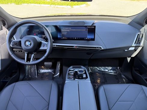 Used 2025 BMW iX xDrive50 w/ Sport Package image 31