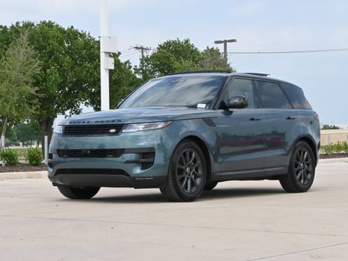 Used 2025 Land Rover Range Rover Sport SE AWD/4WD image 5