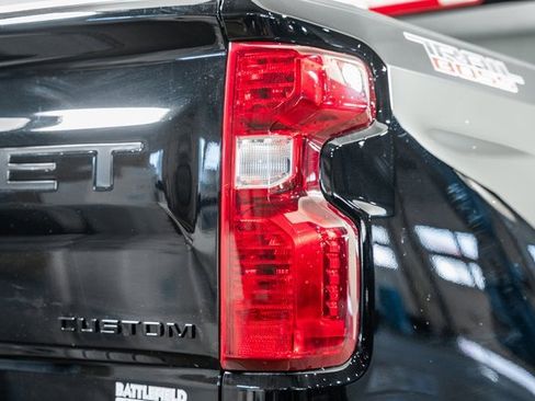 New 2026 Chevrolet Silverado 1500 Custom Trail Boss w/ Turbomax Blackout Package image 7