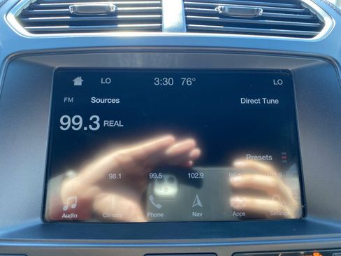 Used 2017 Ford Explorer XLT w/ Equipment Group 202A AWD/4WD image 35