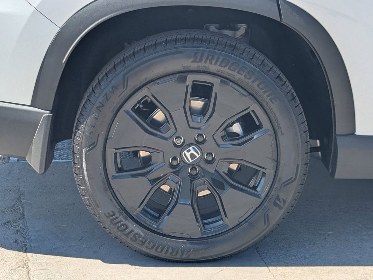 New 2026 Honda Pilot Black Edition image 5