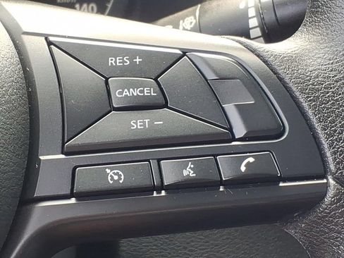 Used 2025 Nissan Altima 2.5 S FWD image 11
