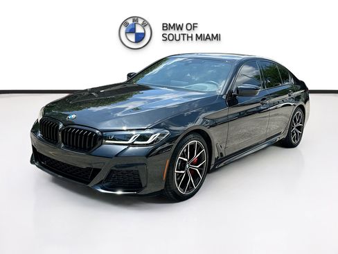 Used 2023 BMW 530i xDrive w/ M Sport Package AWD/4WD image 3