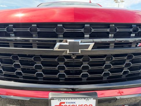 Used 2023 Chevrolet Tahoe Z71 w/ Luxury Package AWD/4WD image 7