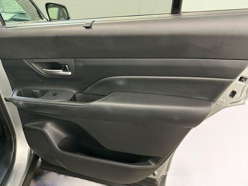 Used 2025 Toyota Grand Highlander XLE image 33