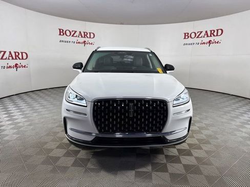 Used 2023 Lincoln Corsair Reserve image 2