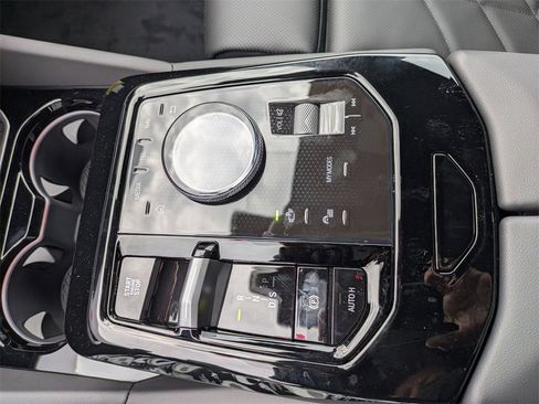 New 2026 BMW 530i xDrive 530i xDrive w/ M Sport Package image 28