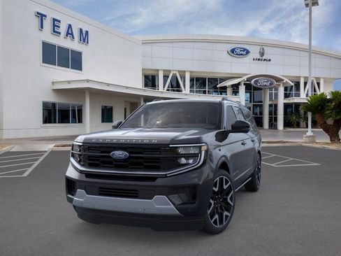 New 2026 Ford Expedition Max Platinum AWD/4WD image 2