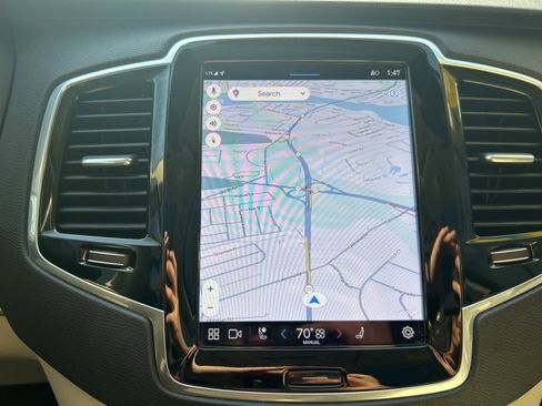 Used 2023 Volvo XC90 B6 Plus w/ Protection Package Premier image 22