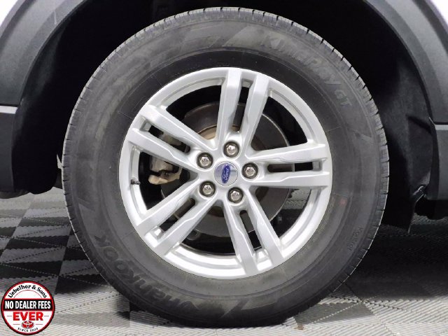 Used 2022 Ford Explorer XLT AWD/4WD image 30