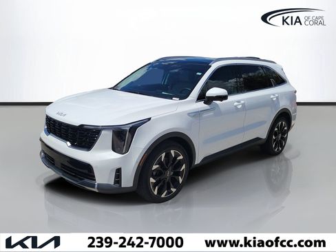 Certified 2024 Kia Sorento SX FWD image 3