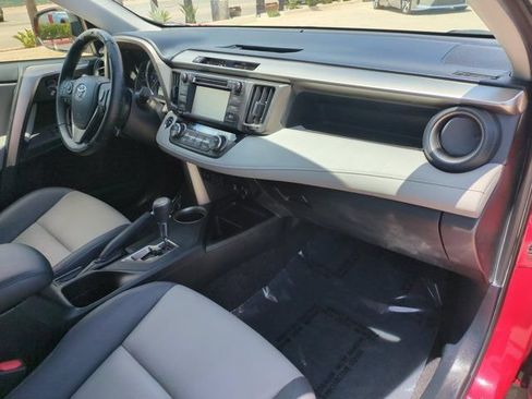 Used 2015 Toyota RAV4 Limited FWD image 33