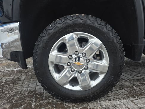 Used 2022 Chevrolet Silverado 2500 LTZ w/ Snow Plow Prep/Camper Package image 11