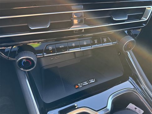 New 2026 Chevrolet Traverse High Country image 26