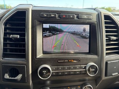 Used 2021 Ford Expedition XLT AWD/4WD image 27