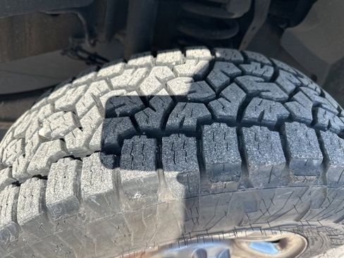 Used 2018 RAM 2500 Tradesman w/ Chrome Appearance Group image 6