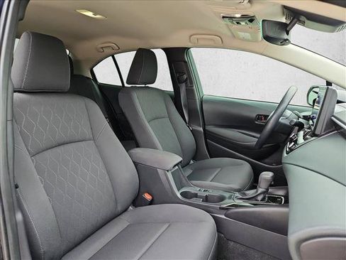 Used 2025 Toyota Corolla LE FWD image 20