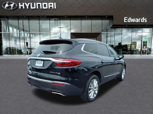 Used 2018 Buick Enclave Premium AWD/4WD image 7