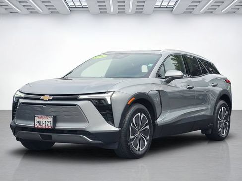 Used 2024 Chevrolet Blazer EV LT AWD/4WD image 8