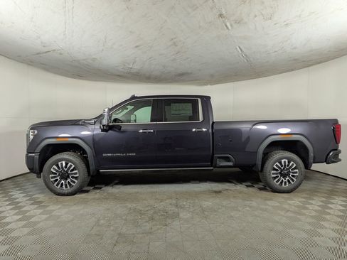 New 2026 GMC Sierra 3500 Denali Ultimate image 3