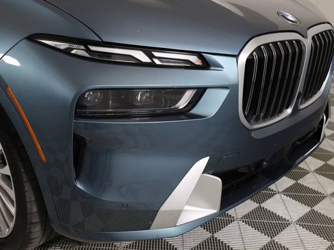 Used 2023 BMW X7 xDrive40i w/ Executive Package image 49