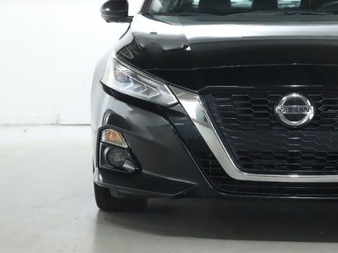 Certified 2022 Nissan Altima 2.5 Platinum image 8