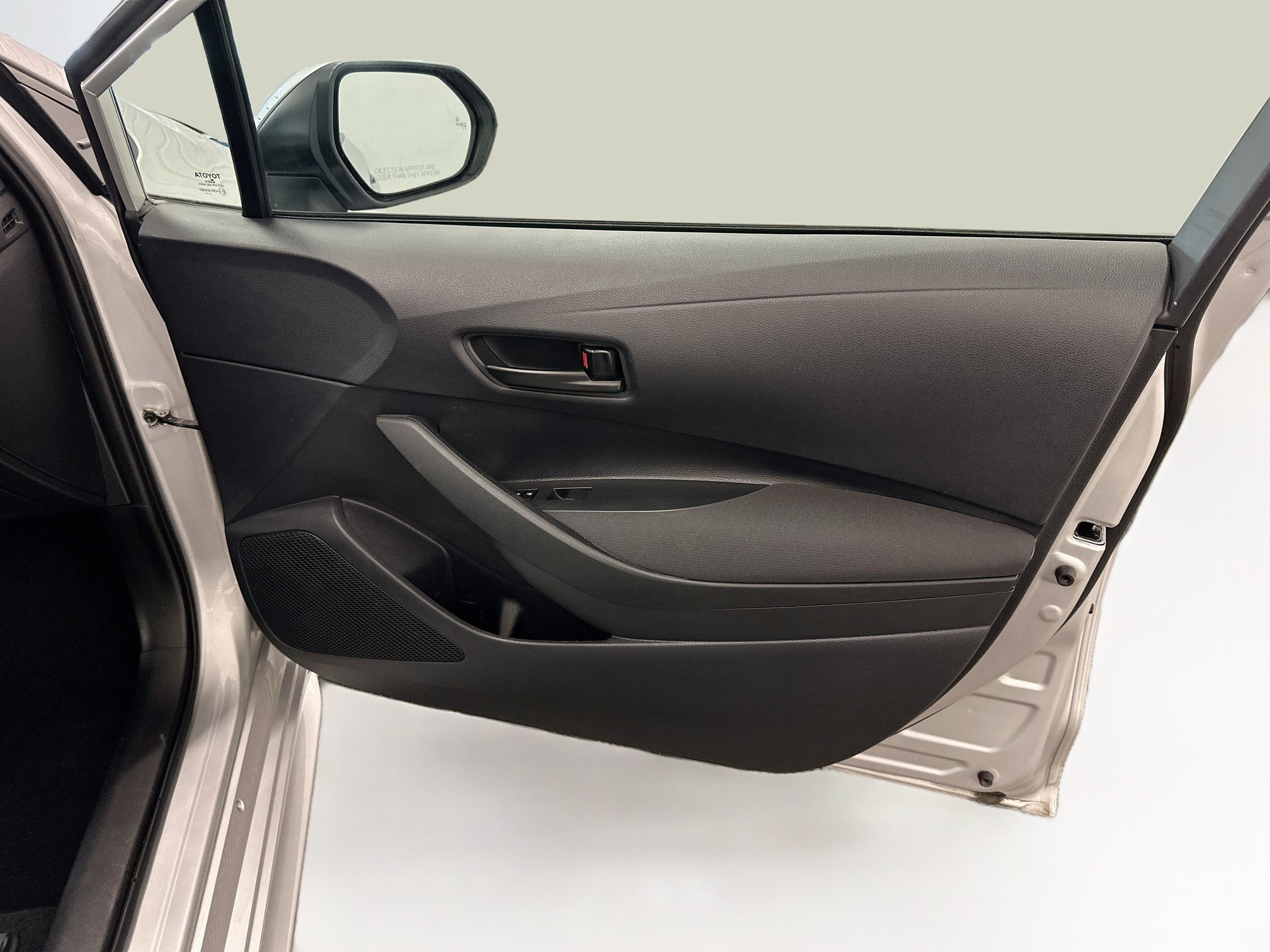 Used 2026 Toyota Corolla LE FWD image 33