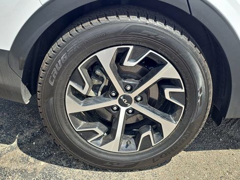 Certified 2024 Kia Sportage EX FWD image 28