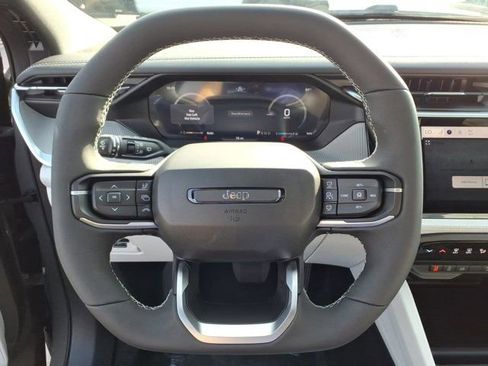 New 2026 Jeep Cherokee Laredo AWD/4WD image 11