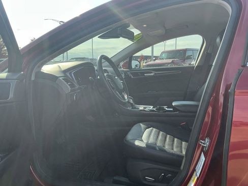 Used 2016 Ford Fusion SE w/ Equipment Group 502A image 10