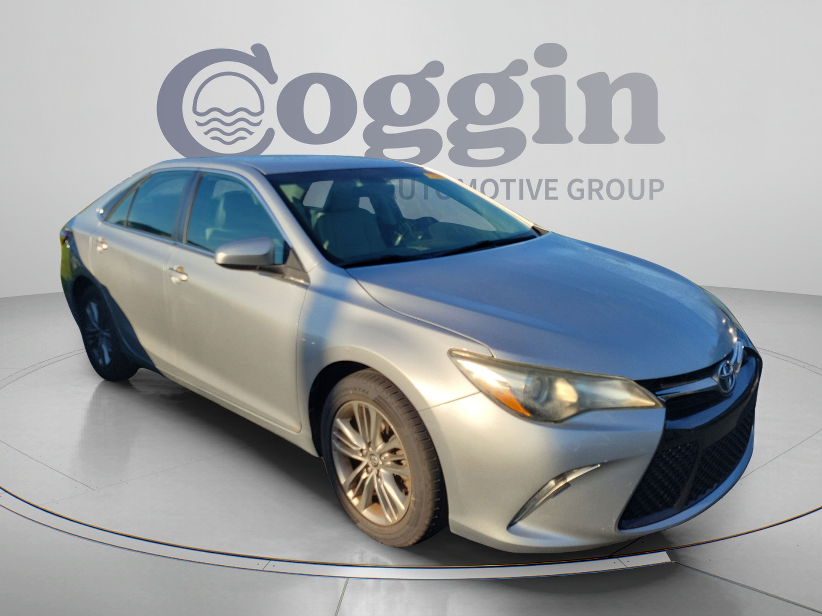 Used 2016 Toyota Camry SE FWD image 5