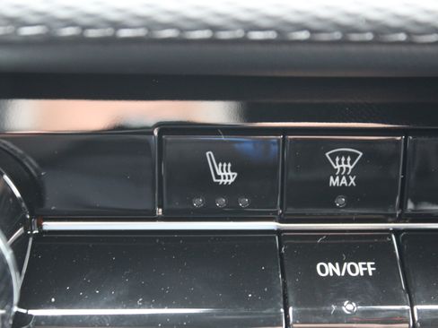 New 2027 Chevrolet Equinox LT w/ Safety and Technology Package AWD/4WD image 13