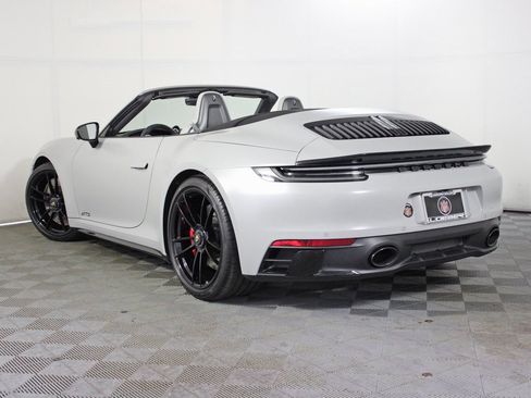 Used 2024 Porsche 911 Carrera GTS image 3