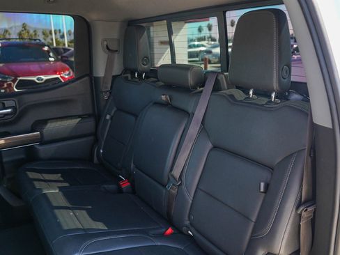 Used 2021 Chevrolet Silverado 1500 LT Trail Boss w/ Convenience Package II image 19