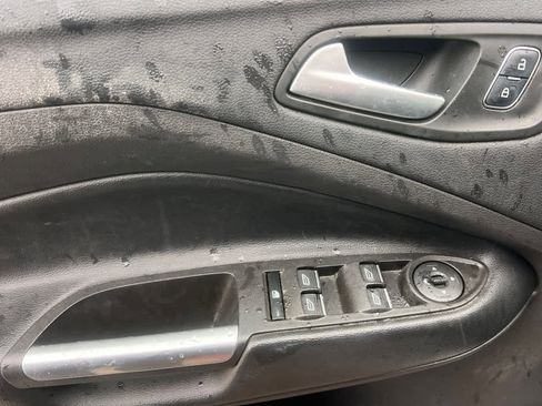 Used 2019 Ford Escape SEL image 13