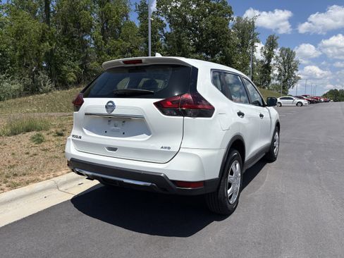 Used 2020 Nissan Rogue S AWD/4WD image 9