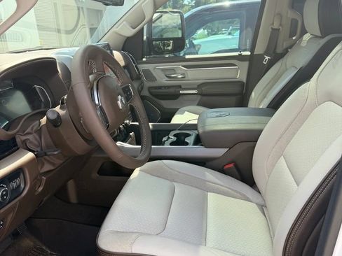 Used 2025 RAM 1500 Laramie w/ Advanced Safety Group II AWD/4WD image 13