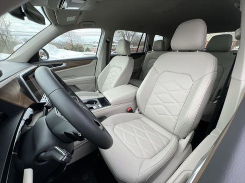 New 2026 Volkswagen Atlas SE image 11