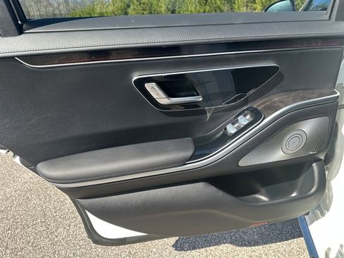 Certified 2023 Mercedes-Benz S 500 4MATIC w/ AMG Line image 29