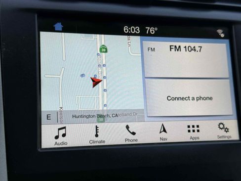 Used 2018 Ford Fusion SE w/ Fusion SE Technology Package FWD image 7