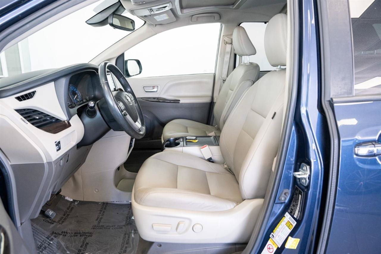 Used 2019 Toyota Sienna XLE AWD/4WD image 10
