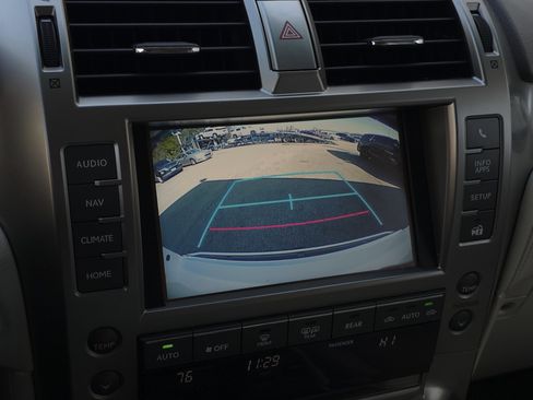 Used 2015 Lexus GX 460 image 25