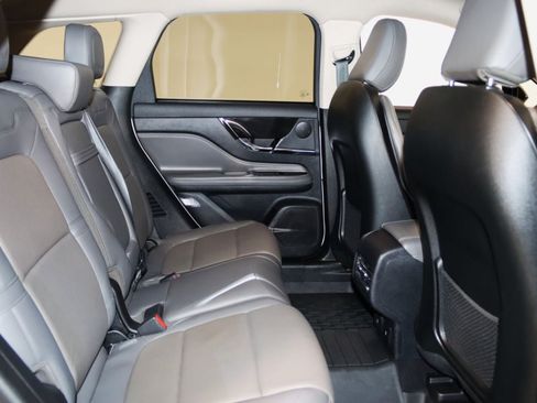 Used 2023 Lincoln Corsair Reserve w/ Jet Appearance Package AWD/4WD image 56