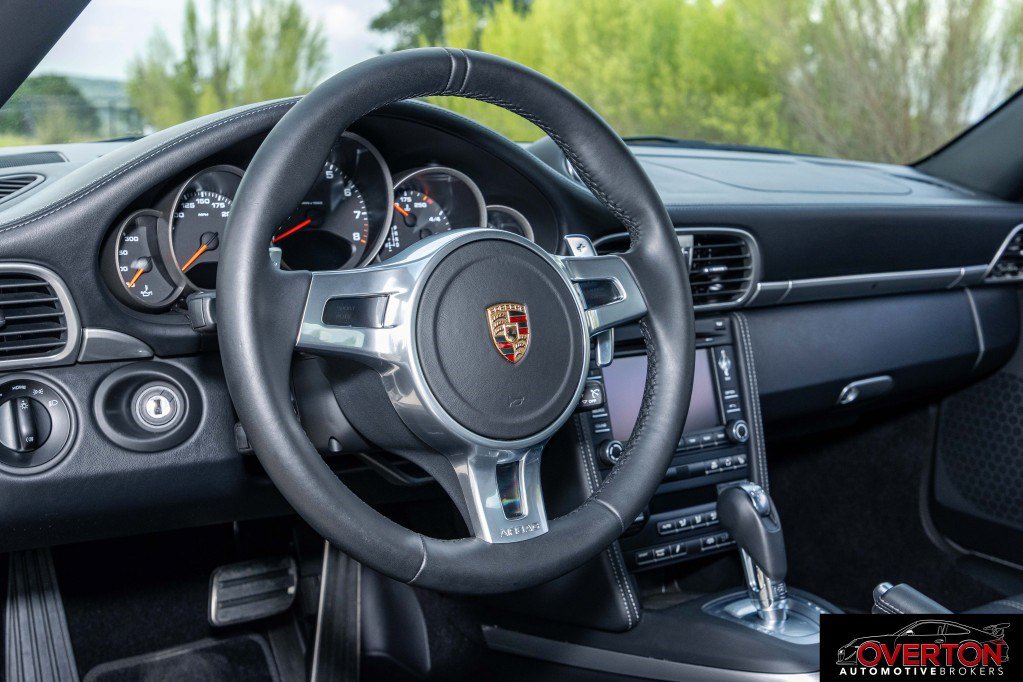 Used 2012 Porsche 911 Carrera 4 GTS AWD/4WD image 18