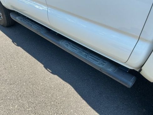 Used 2018 Toyota Tacoma SR5 RWD image 30