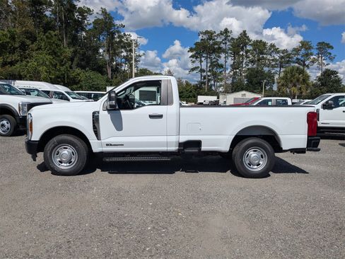 New 2026 Ford F250 XL w/ XL Chrome Package image 6